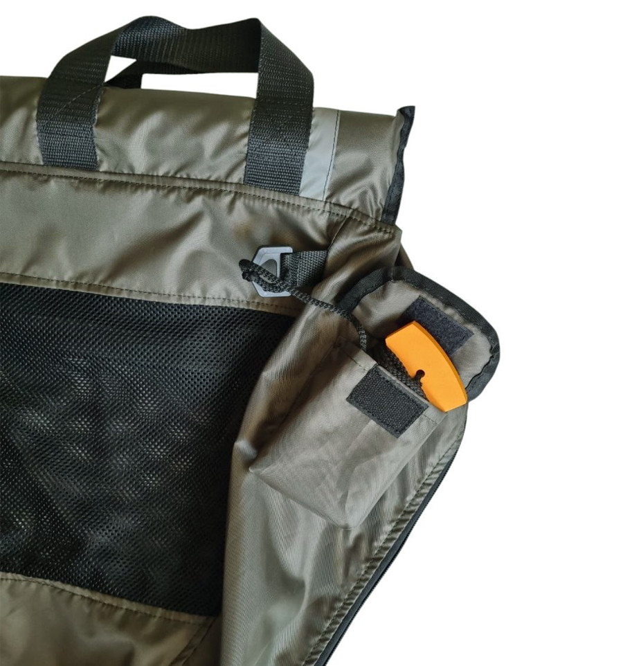 Floating sling for retaining and weighing fish World4Carp MFR Weigh Sling