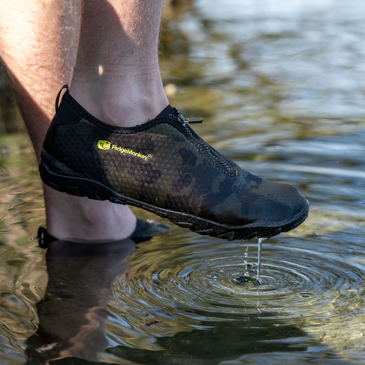 Pantofi de apă RidgeMonkey APEarel Dropback Aqua Shoes Camo